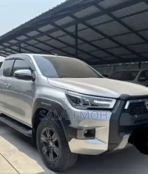 Hilux Invincible Single Car Rent
