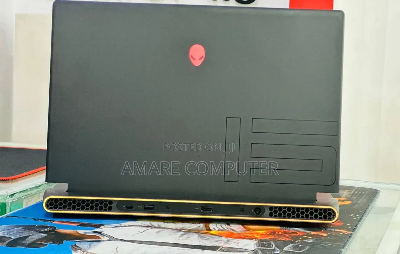 New Laptop Alienware M15 r3 16GB AMD Ryzen 7 SSD 512GB