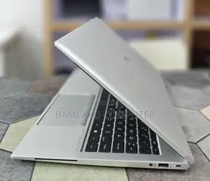 New Laptop HP ZBook Firefly G8 16GB Intel Core i7 SSD 512GB
