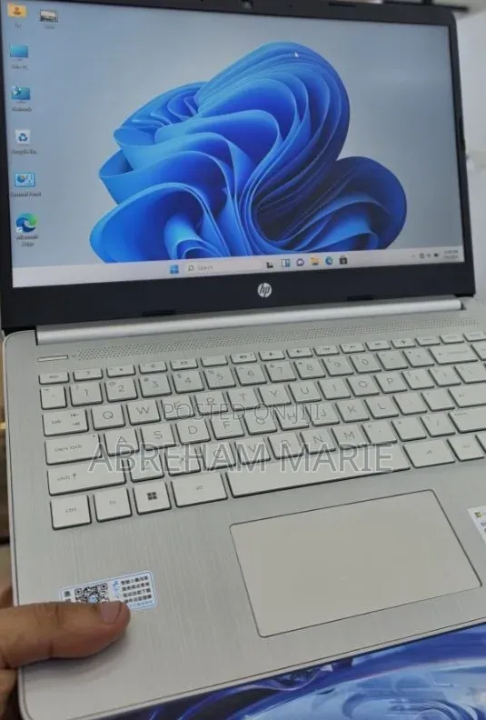 New Laptop HP Stream Notebook 16GB Intel Core i5 SSD 512GB