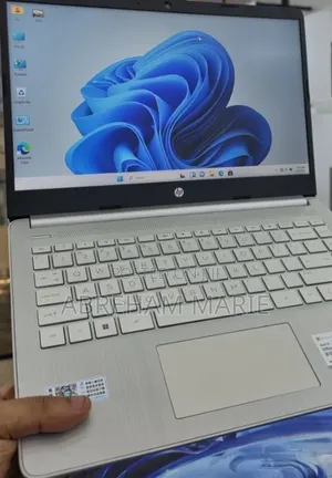 New Laptop HP Stream Notebook 16GB Intel Core i5 SSD 512GB