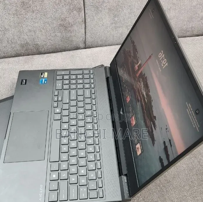 New Laptop HP Victus 15 16GB Intel Core i7 SSD 1T