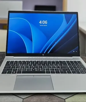 New Laptop HP ZBook Firefly G8 16GB Intel Core i7 SSD 512GB
