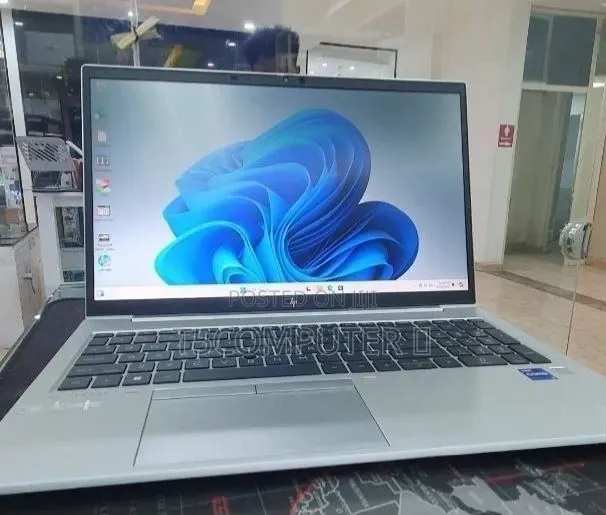 New Laptop HP EliteBook 850 G8 16GB Intel Core i7 SSD 512GB