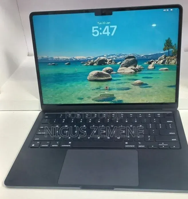 New Laptop Apple MacBook Air 2022 M2 8GB Apple M2 SSD 256GB