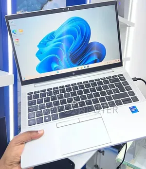 New Laptop HP EliteBook 840 G8 16GB Intel Core i7 SSD 512GB