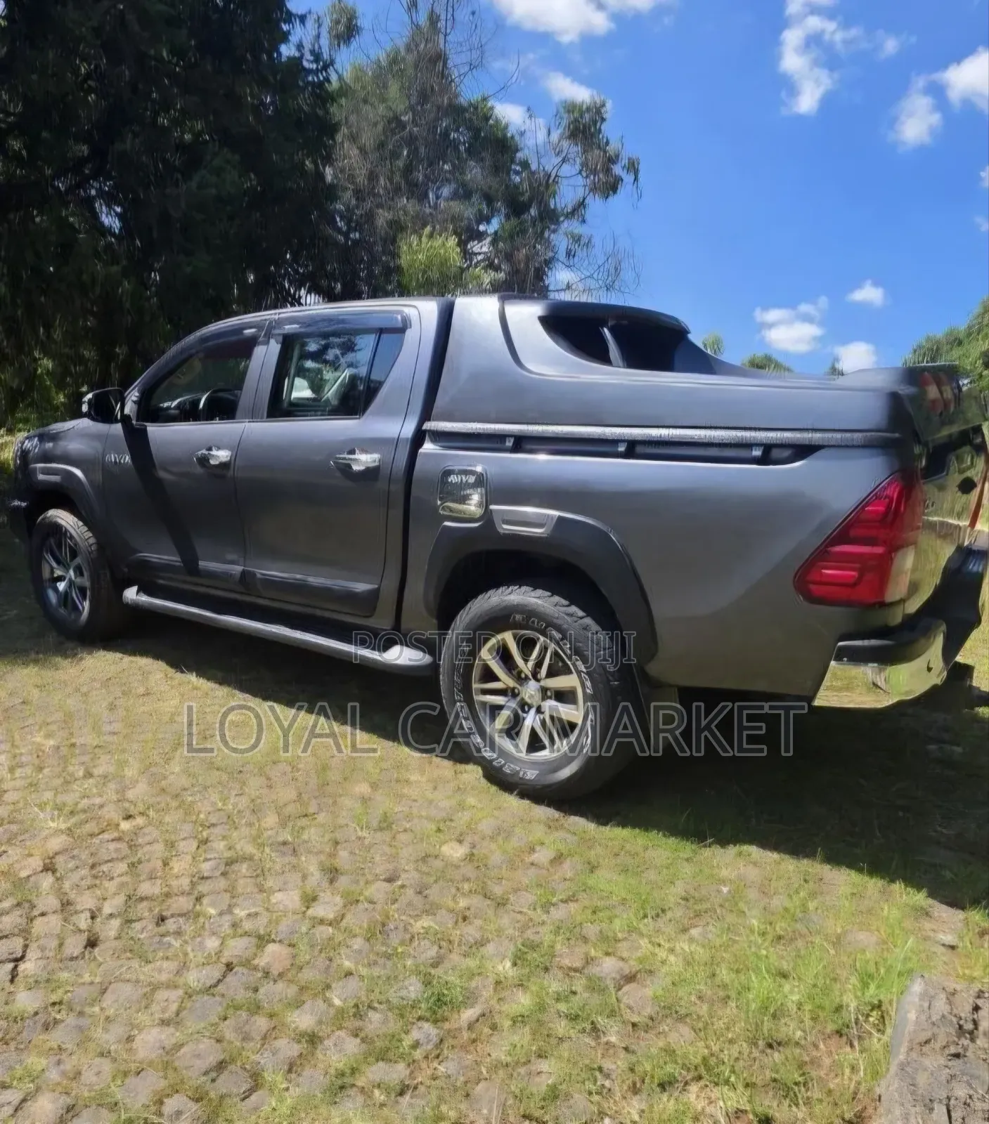Toyota Hilux 2018 Gray