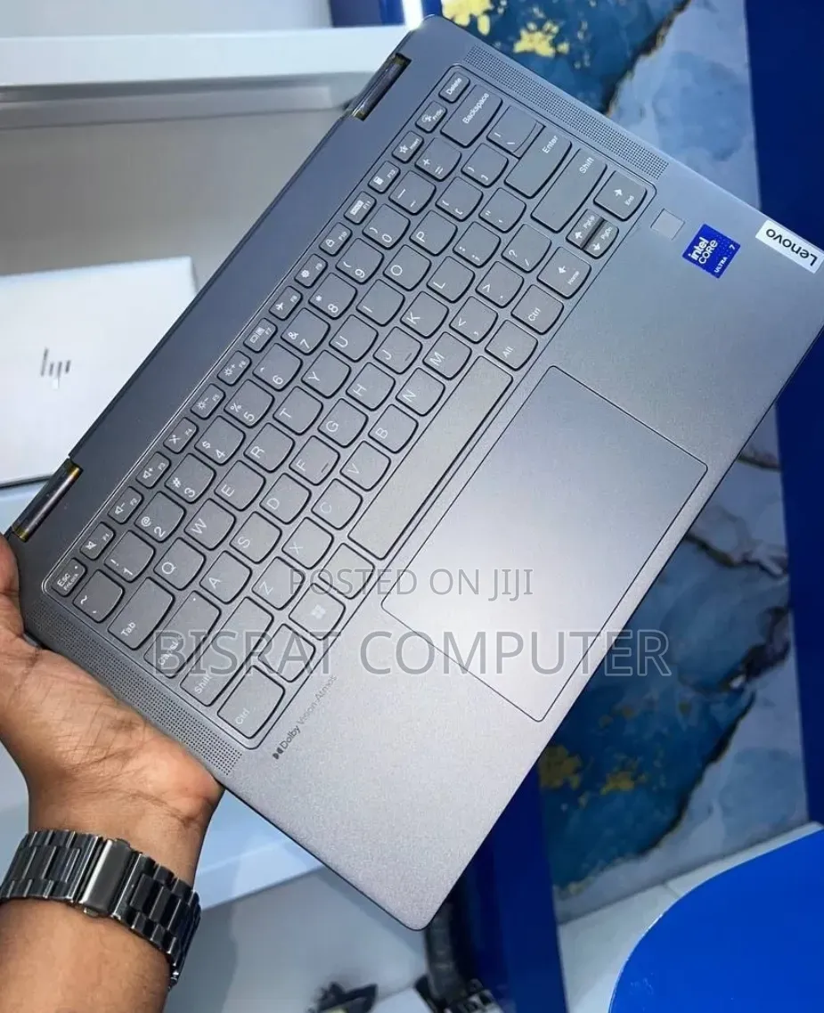 New Laptop Lenovo Yoga 7i 16GB Intel Core Ultra 7 SSD 512GB