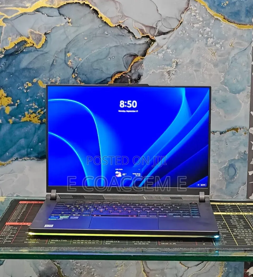New Laptop Asus ROG Strix G16 G614 16GB Intel Core i7 SSD 1T
