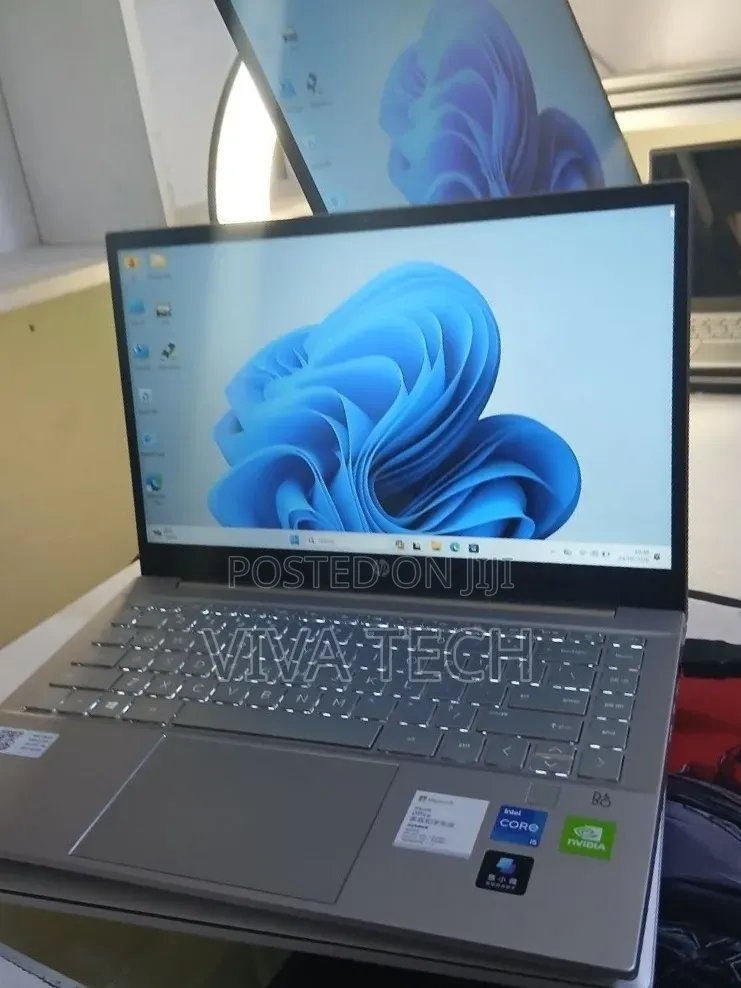 New Laptop HP Pavilion 14 16GB Intel Core i5 SSD 512GB