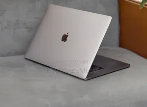 New Laptop Apple MacBook Pro 2019 32GB Intel Core i9 SSD 512GB
