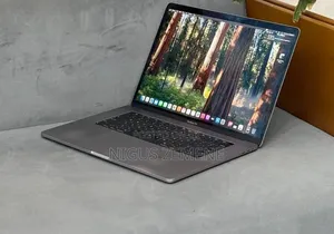 New Laptop Apple MacBook Pro 2019 32GB Intel Core i9 SSD 512GB
