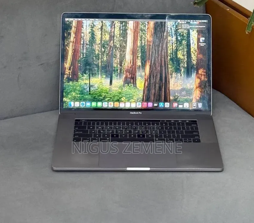 New Laptop Apple MacBook Pro 2019 32GB Intel Core i9 SSD 512GB