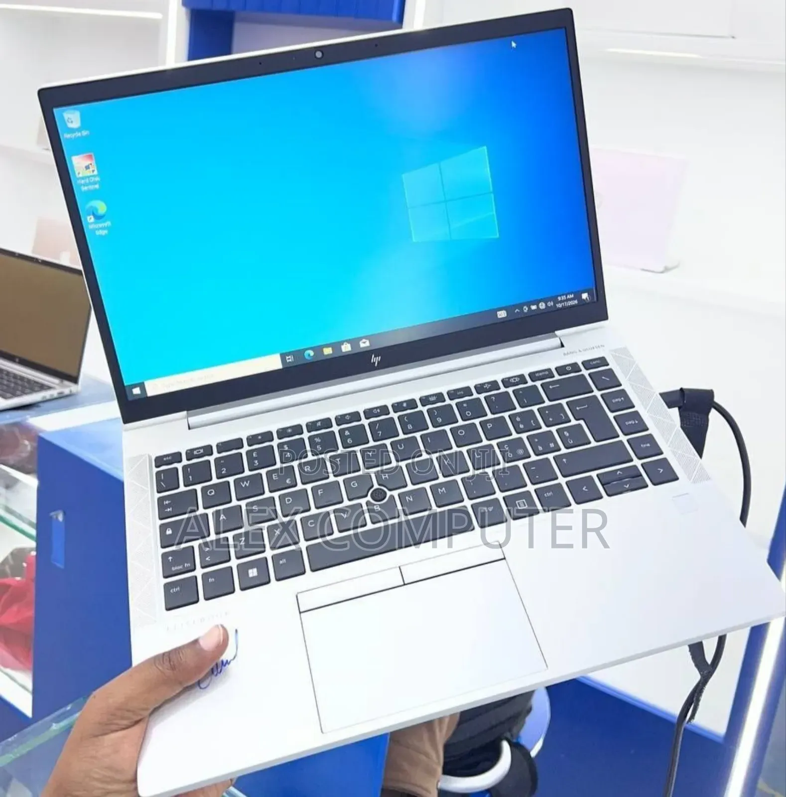 New Laptop HP EliteBook 845 G8 16GB AMD Ryzen 5 SSD 512GB