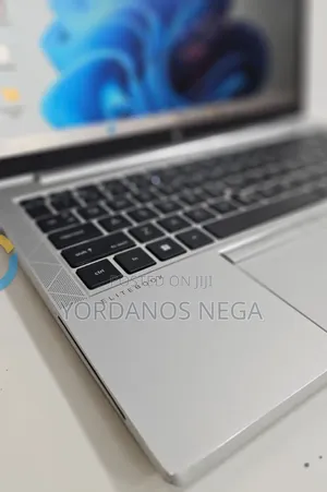 New Laptop HP EliteBook 840 G8 16GB Intel Core i7 SSD 512GB