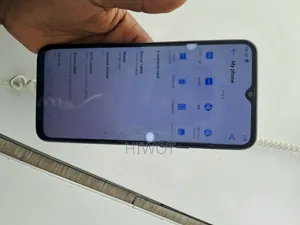 Tecno Spark 8C 64 GB Blue
