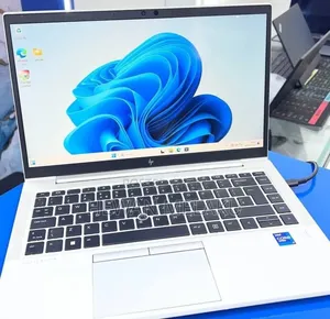 New Laptop HP EliteBook 840 G8 16GB Intel Core i7 SSD 512GB