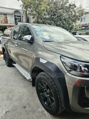 Toyota Hilux 2021 Gray