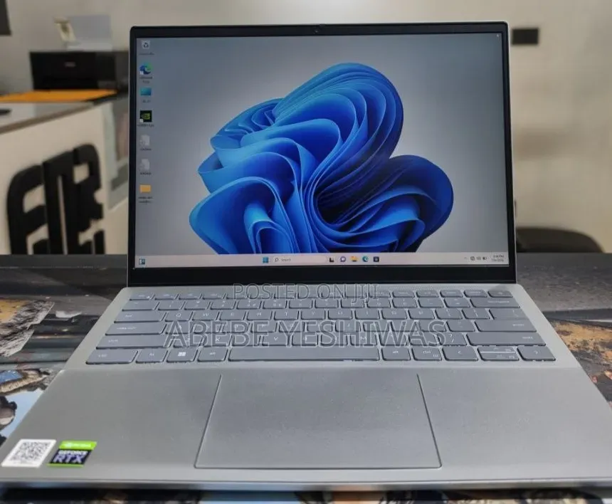 New Laptop Dell Inspiron 15 16GB Intel Core i7 SSD 512GB