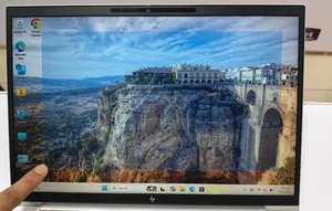 New Laptop HP EliteBook 840 G9 16GB Intel Core i5 SSD 512GB