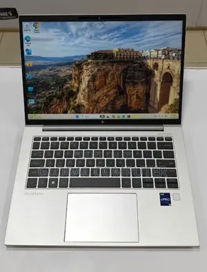 New Laptop HP EliteBook 840 G9 16GB Intel Core i5 SSD 512GB
