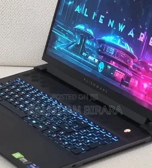 New Laptop Alienware M18 R2 32GB Intel Core i9 SSD 2T