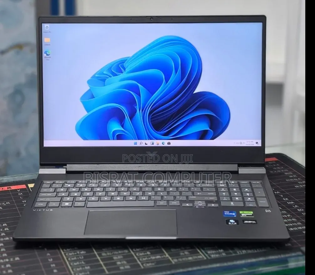 New Laptop HP Victus 16 16GB Intel Core i7 SSD 1T