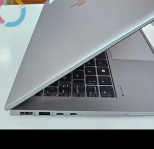 New Laptop HP ZBook Firefly 14 G10 16GB Intel Core i7 SSD 512GB