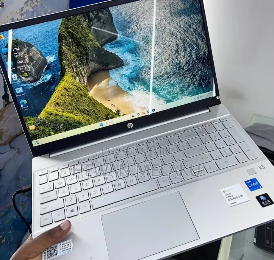 New Laptop HP Pavilion 15 16GB Intel Core i5 SSD 512GB