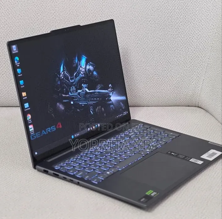 New Lenovo Yoga Pro 9i Aura Edition 32GB Intel Core Ultra 9 SSD 1T