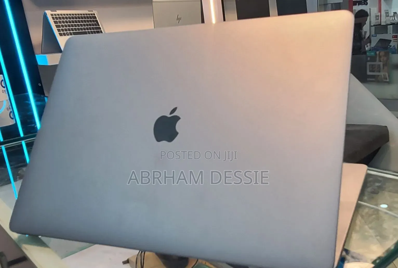 New Laptop Apple MacBook Pro 2019 32GB Intel Core i9 SSD 1T