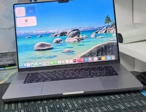 New Laptop Apple MacBook Pro 2021 M1 32GB Apple M1 Pro SSD 512GB