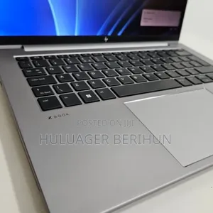 New Laptop HP ZBook Firefly 16 G10 16GB Intel Core i5 SSD 512GB