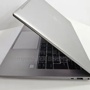 New Laptop HP ZBook Firefly 16 G10 16GB Intel Core i5 SSD 512GB