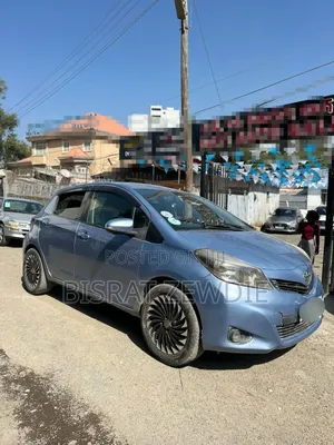 Toyota Yaris 2012