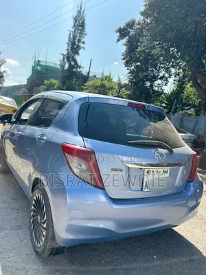 Toyota Yaris 2012