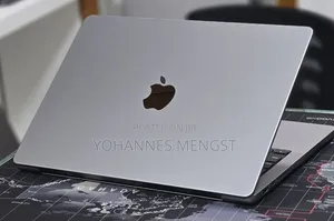 New Laptop Apple MacBook Pro 2021 M1 32GB Apple M1 SSD 512GB