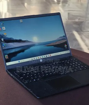 New Laptop HP Stream Notebook 8GB Intel Core i7 SSD 256GB