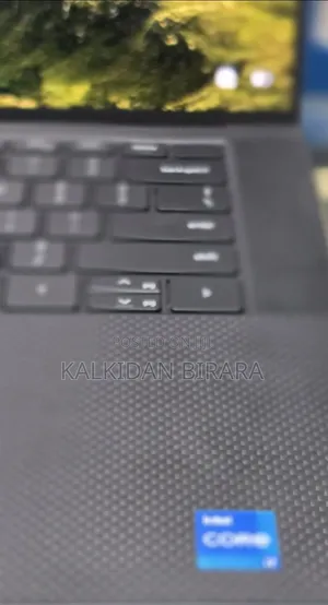 New Laptop Dell Precision 5570 16GB Intel Core i7 SSD 512GB