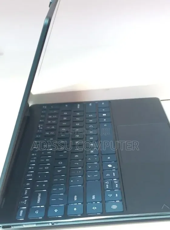New Laptop Lenovo Yoga 11e 32GB Intel Core Ultra 7 SSD 1T