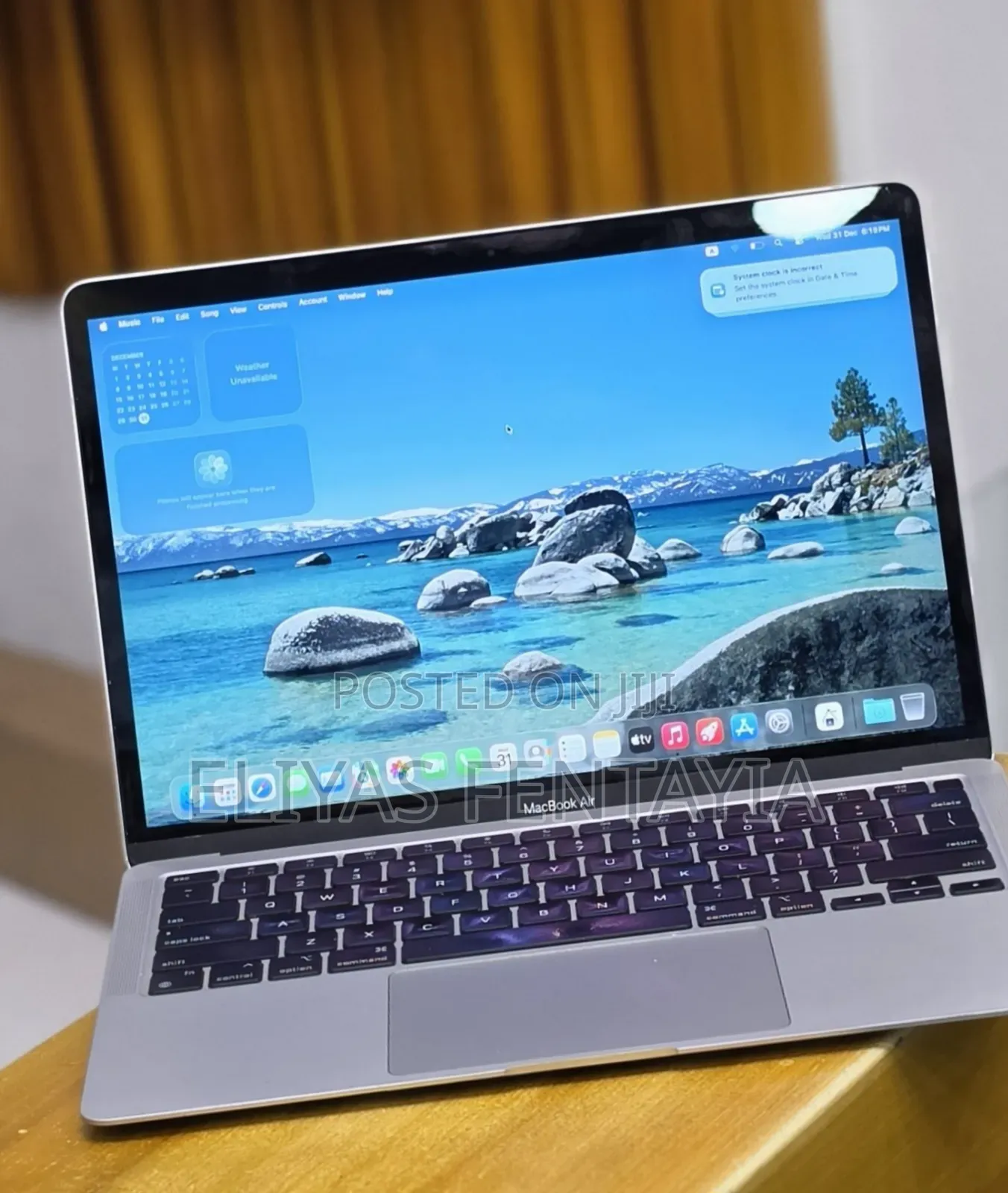 New Laptop Apple MacBook Air 2020 M1 8GB Intel Core i5 SSD 256GB