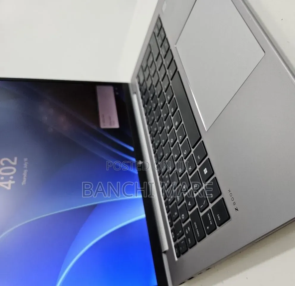 New Laptop HP ZBook Firefly 14 G10 16GB Intel Core i5 SSD 512GB