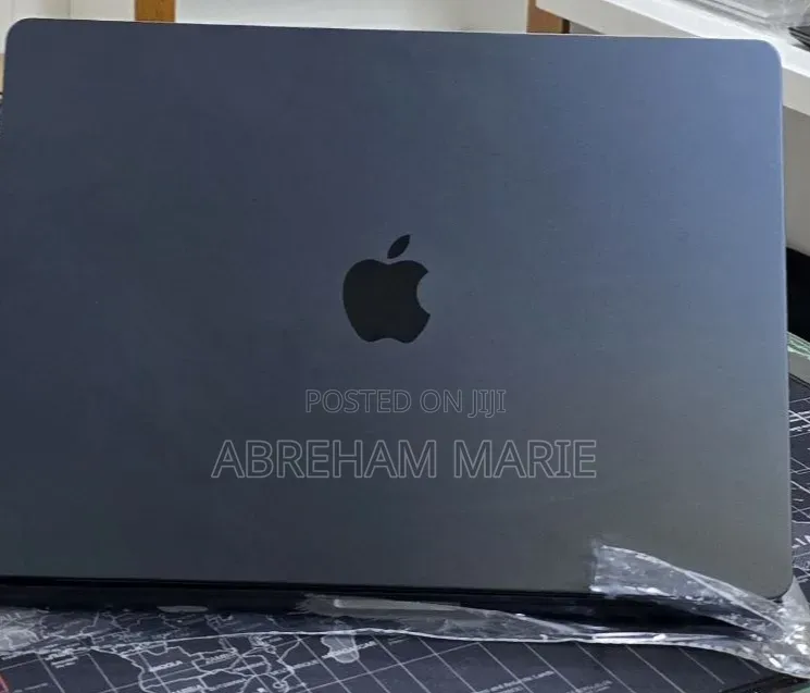 New Laptop Apple MacBook Air 2026 M5 16GB Apple M5 SSD 512GB
