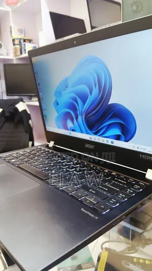 New Laptop Acer TravelMate X5 8GB Intel Core i5 SSD 256GB