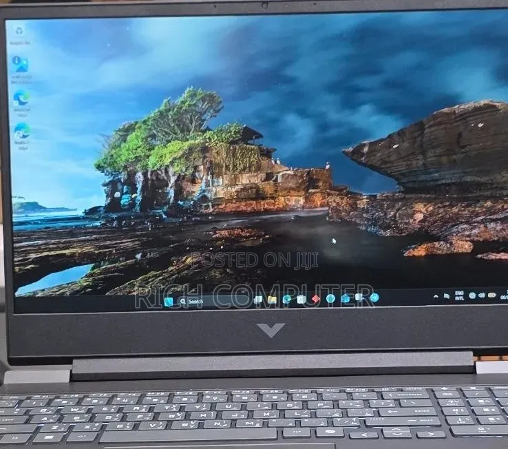 New Laptop HP Victus 15 16GB AMD Ryzen 7 SSD 512GB