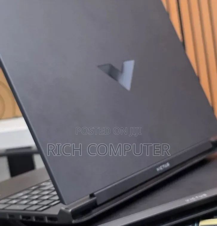 New Laptop HP Victus 15 16GB AMD Ryzen 7 SSD 512GB