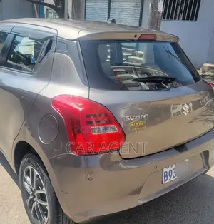 Suzuki Swift 2021 Gray