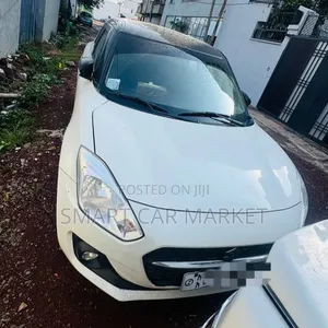 Suzuki Swift 2022 White