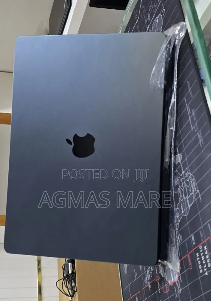New Laptop Apple MacBook Air 2026 M5 16GB Apple M5 SSD 512GB