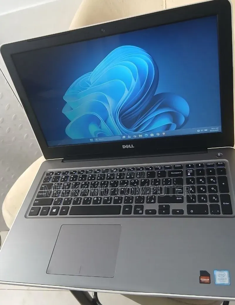 New Laptop Dell Inspiron 15 16GB Intel Core i7 SSD 512GB